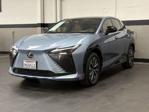 Used 2023 Lexus RZ 450e Premium w/ Technology Package AWD/4WD image 7