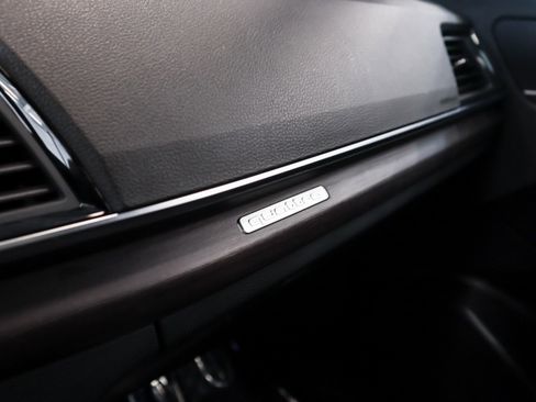 Used 2023 Audi Q5 2.0T Premium w/ Convenience Package image 26