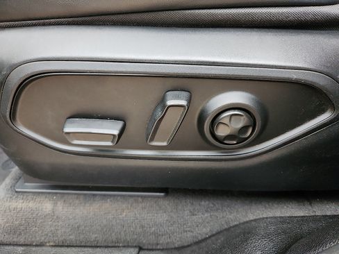 Used 2021 Jeep Grand Cherokee L Limited image 15