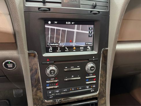 Used 2016 Lincoln Navigator L Select image 23