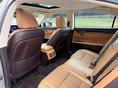 Used 2017 Lexus ES 350 w/ Luxury Package image 26