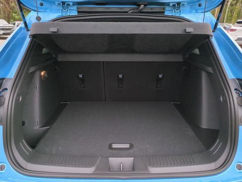 New 2026 Chevrolet Trax RS w/ Sunroof Package image 12