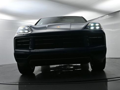 Used 2025 Porsche Cayenne E-Hybrid Coupe image 58