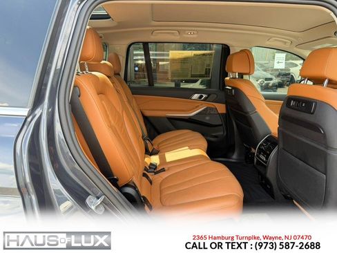 Used 2019 BMW X7 xDrive50i w/ Premium Package AWD/4WD image 19