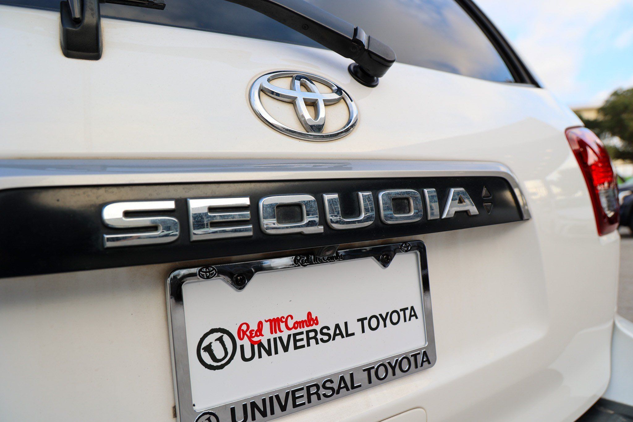 Used 2020 Toyota Sequoia Limited w/ Safety & Convenience Package AWD/4WD image 13