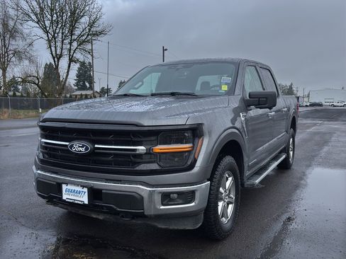 Used 2024 Ford F150 XLT w/ Mobile Office Package image 4