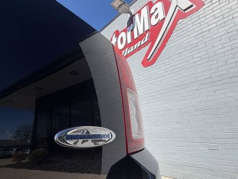 Used 2016 Jeep Compass High Altitude image 9