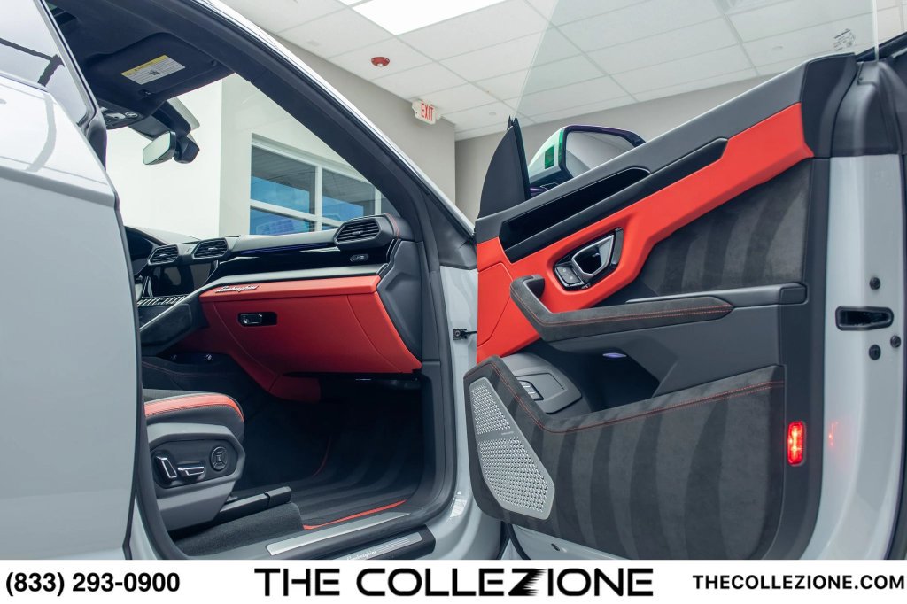 Used 2024 Lamborghini Urus S AWD/4WD image 94