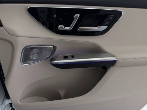 New 2026 Mercedes-Benz GLC 300 image 22