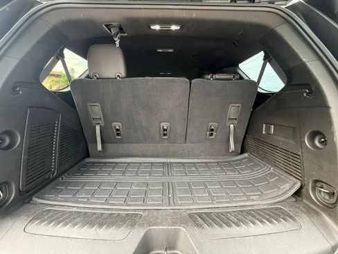 Used 2021 Chevrolet Tahoe LT RWD image 13