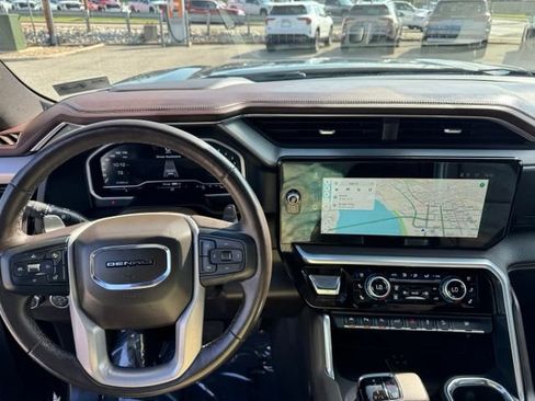 Used 2022 GMC Sierra 1500 Denali w/ Denali Reserve Package AWD/4WD image 15