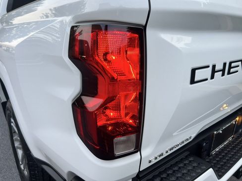 Used 2025 Chevrolet Colorado LT w/ Advanced Trailering Package RWD image 94