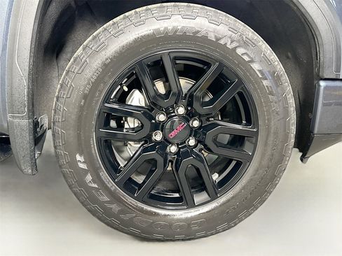 Used 2021 GMC Sierra 1500 Elevation w/ Preferred Package image 14