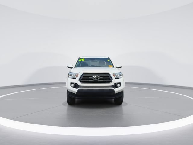 Used 2020 Toyota Tacoma SR5 RWD image 3