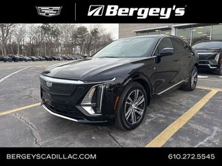 Used 2025 Cadillac Lyriq Luxury video 1