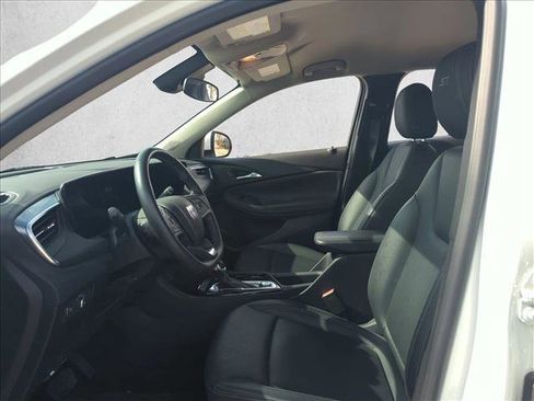 Used 2024 Buick Encore GX Sport Touring image 13