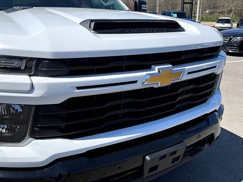 Used 2025 Chevrolet Silverado 2500 Custom w/ Custom Value Package AWD/4WD image 27