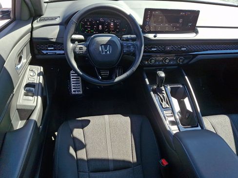 Used 2024 Honda Accord Sport image 11