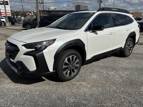 New 2025 Subaru Outback Limited image 7