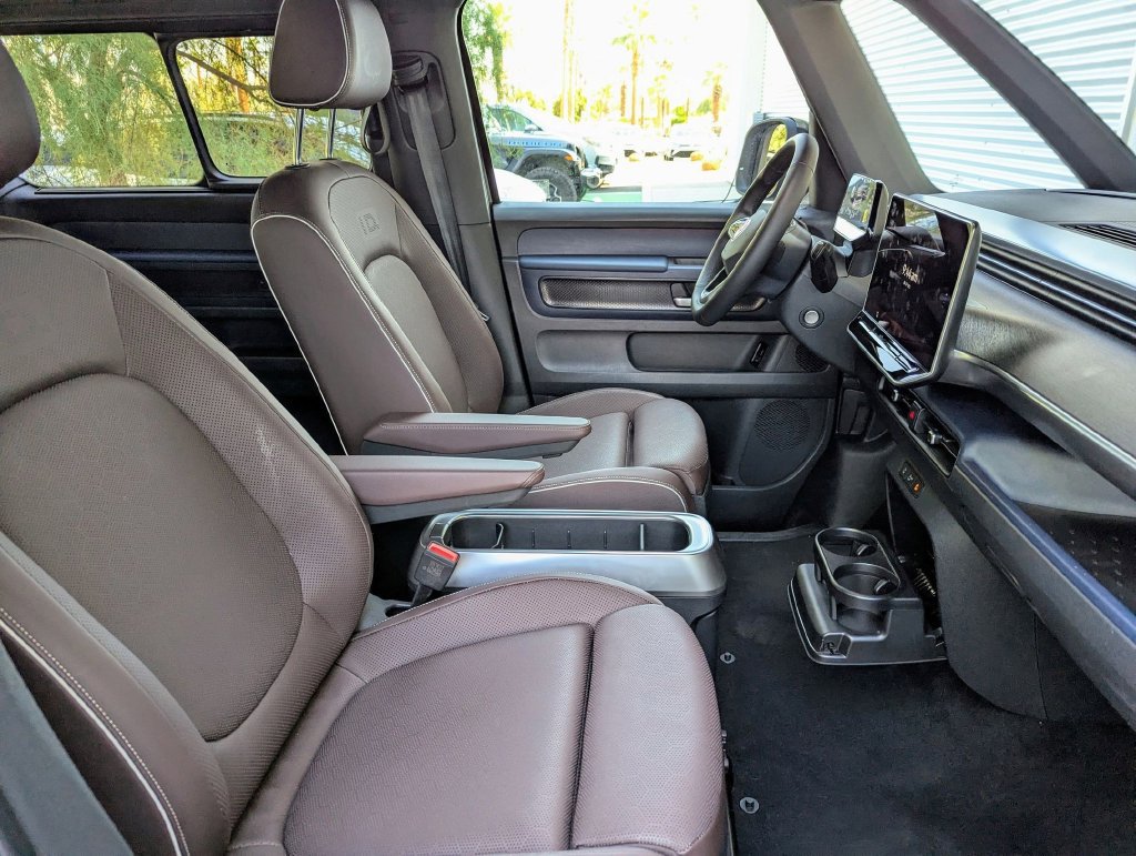 New 2025 Volkswagen ID. Buzz Pro S RWD image 21
