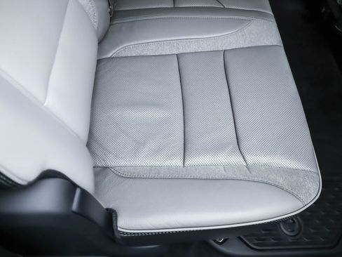 Used 2023 RAM 1500 Limited image 33