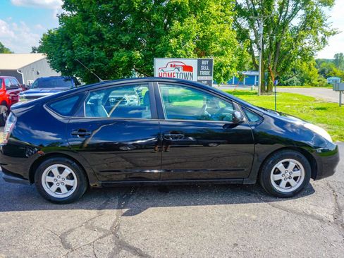 Used 2005 Toyota Prius FWD image 3
