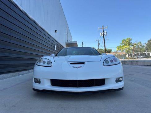 Used 2007 Chevrolet Corvette Z06 w/ Preferred Equipment Group RWD image 5