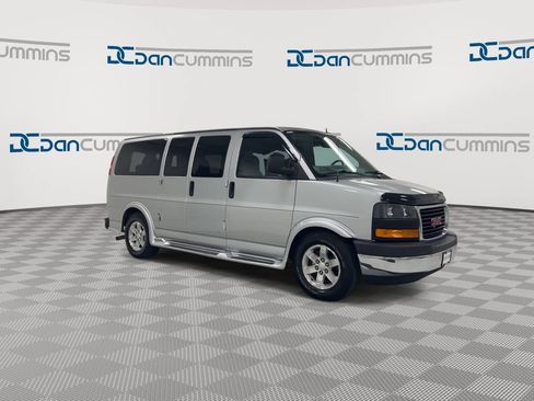 Used 2014 GMC Savana 1500 RWD image 2