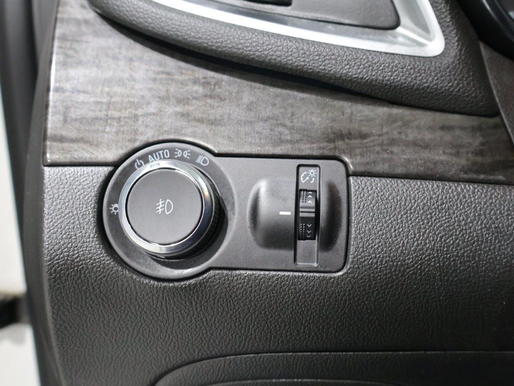 Used 2016 Buick Encore Sport Touring AWD/4WD image 31