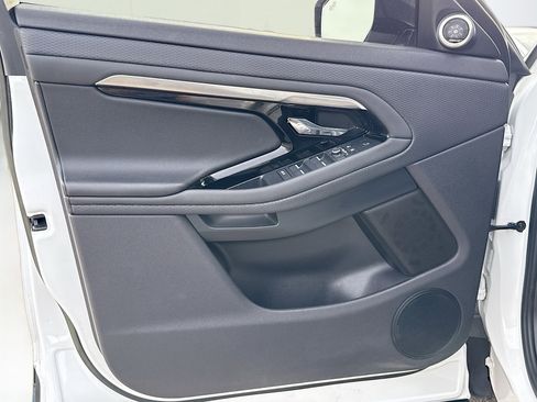 Used 2022 Land Rover Range Rover Evoque R-Dynamic S image 22