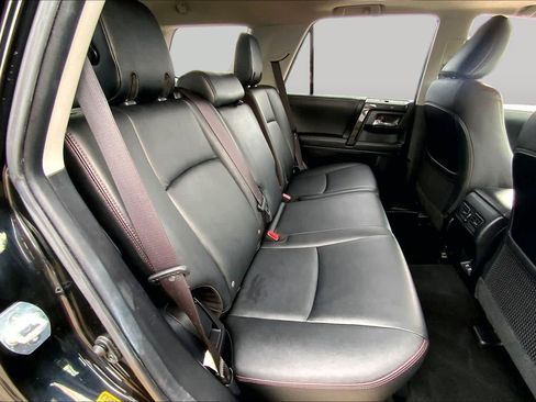 Used 2021 Toyota 4Runner Venture w/ Moonroof Package AWD/4WD image 20