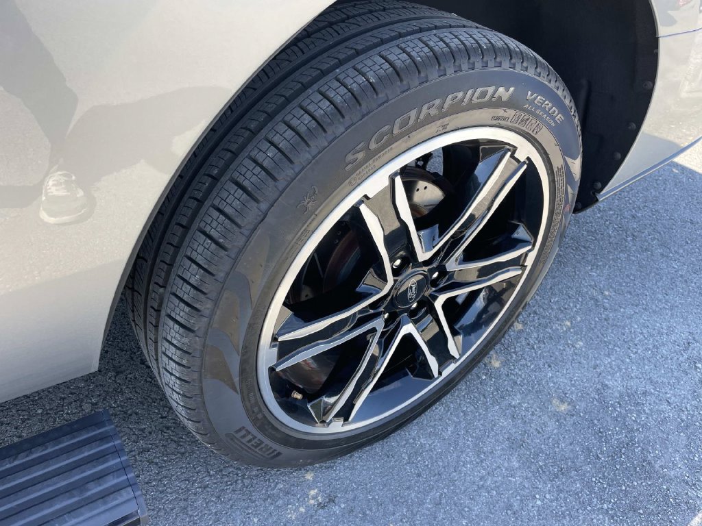 Used 2020 Ford Expedition Limited w/ Equipment Group 303A AWD/4WD image 15