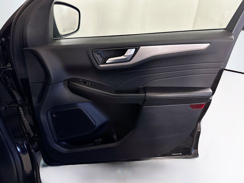 Used 2022 Ford Escape SEL w/ Technology Package image 33