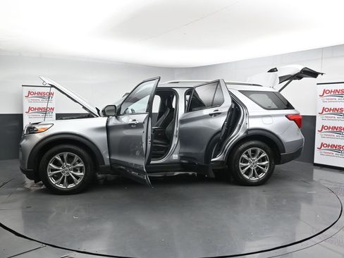 Used 2023 Ford Explorer Limited image 47