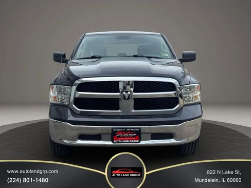 Used 2017 RAM 1500 Classic SLT image 2