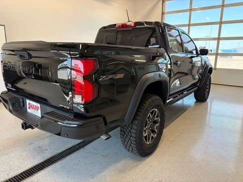 Used 2025 Chevrolet Colorado ZR2 AWD/4WD image 9