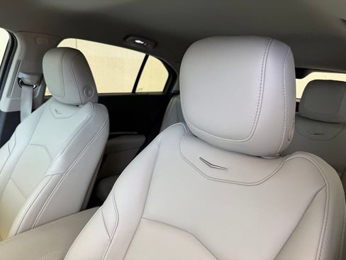 Used 2023 Cadillac XT4 Luxury w/ Driver Awareness Package FWD image 16