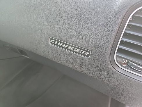 Used 2018 Dodge Charger SXT image 69