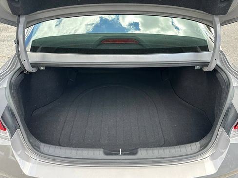 Certified 2023 Hyundai Elantra SEL w/ Convenience Package FWD image 24