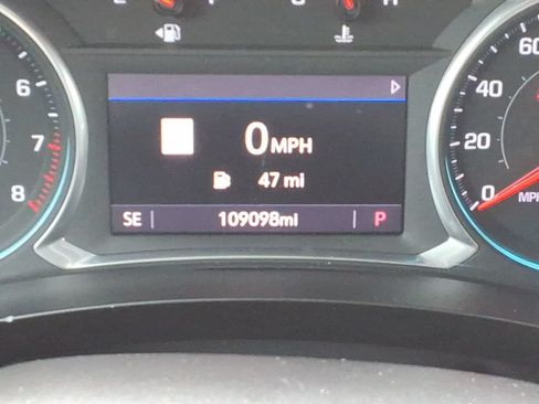 Certified 2020 Chevrolet Traverse LT w/ LT Premium Package FWD image 29