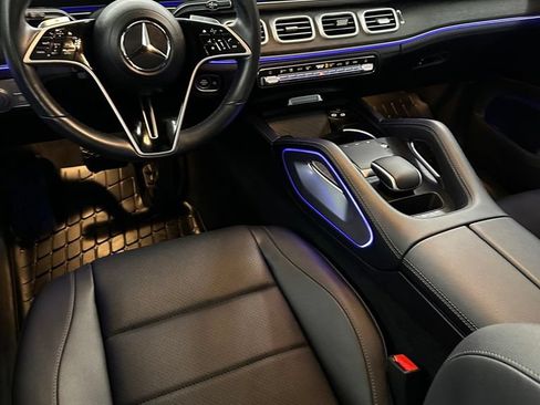 Used 2024 Mercedes-Benz GLE 450 4MATIC w/ AMG Line Exterior image 21