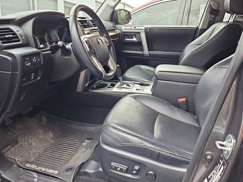 Used 2016 Toyota 4Runner Limited image 6