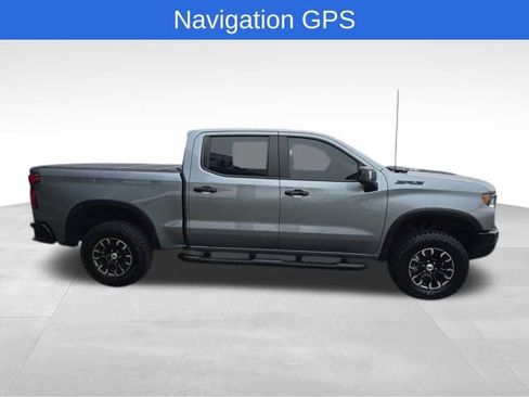Used 2024 Chevrolet Silverado 1500 ZR2 w/ Technology Package image 8