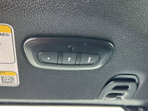 Used 2024 Jeep Gladiator Mojave w/ Technology Group image 21