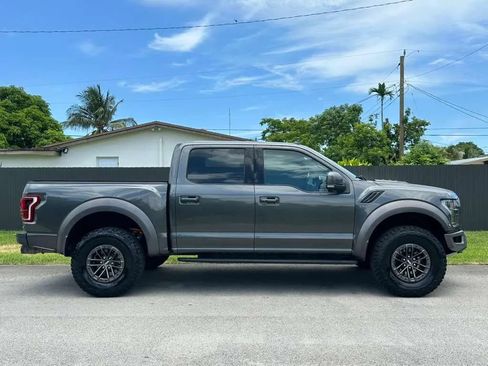 Used 2020 Ford F150 Raptor w/ Equipment Group 802A Luxury AWD/4WD image 3