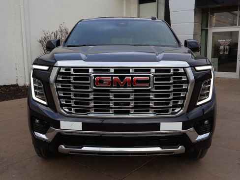 New 2026 GMC Yukon XL Denali w/ Denali Reserve Package image 6