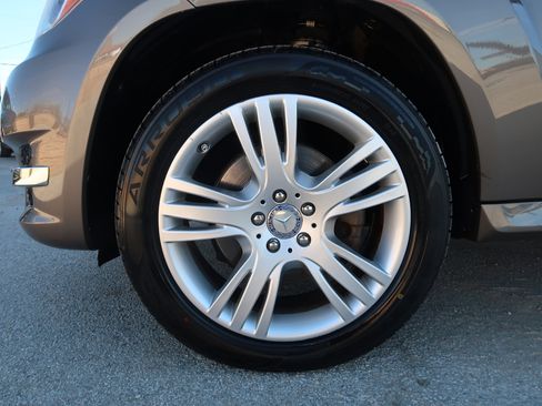 Used 2013 Mercedes-Benz GLK 250 4MATIC 4dr GLK 250 BlueTEC image 37