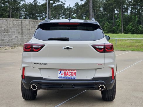 New 2026 Chevrolet TrailBlazer RS w/ Driver Confidence Package FWD image 4