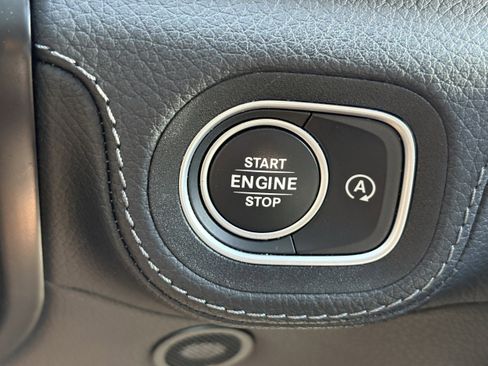 Used 2024 Mercedes-Benz GLE 350 4MATIC image 18