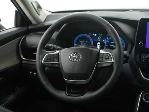 Used 2024 Toyota Grand Highlander Platinum image 17